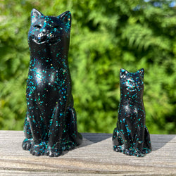 Holographic Black Kittens
