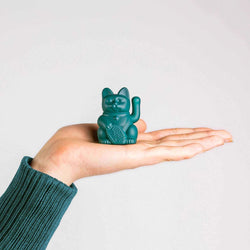 Maneki Neko Solar Cat by Donkey GREEN