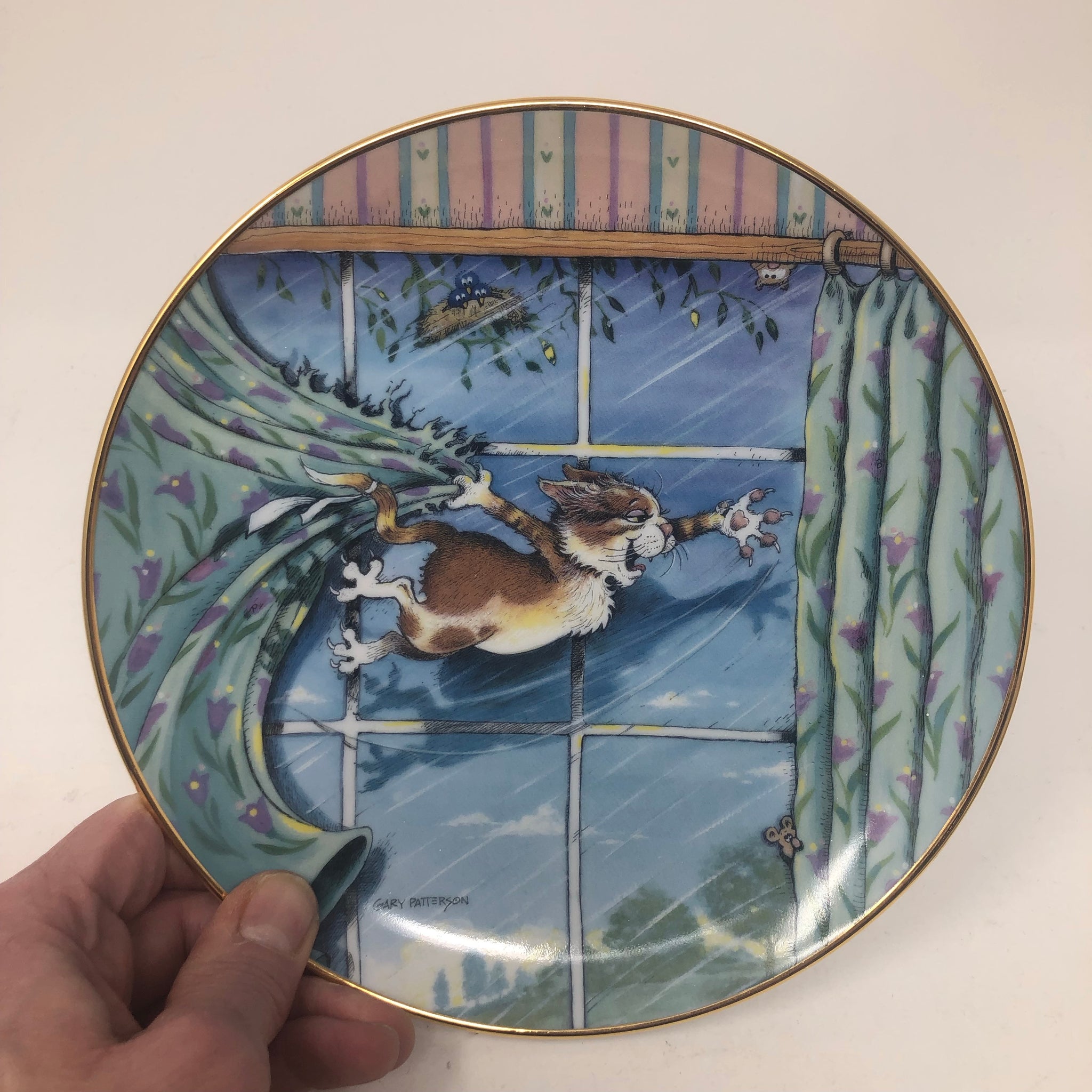 Vintage Set of 8 Gary Patterson Plates
