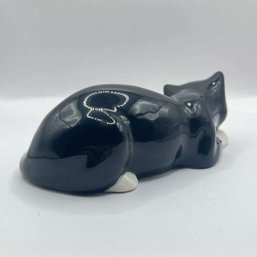 Vintage Just Cats & Co Black & White Cat Laying
