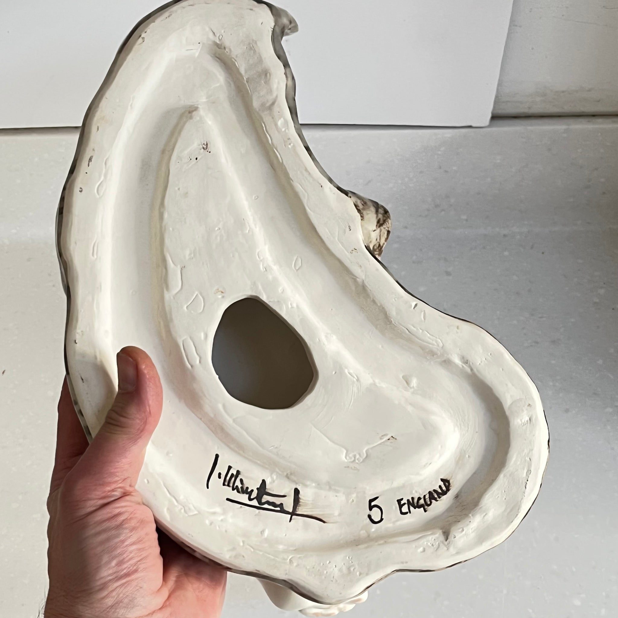 Winstanley Tabby Cat On Back - Size 5