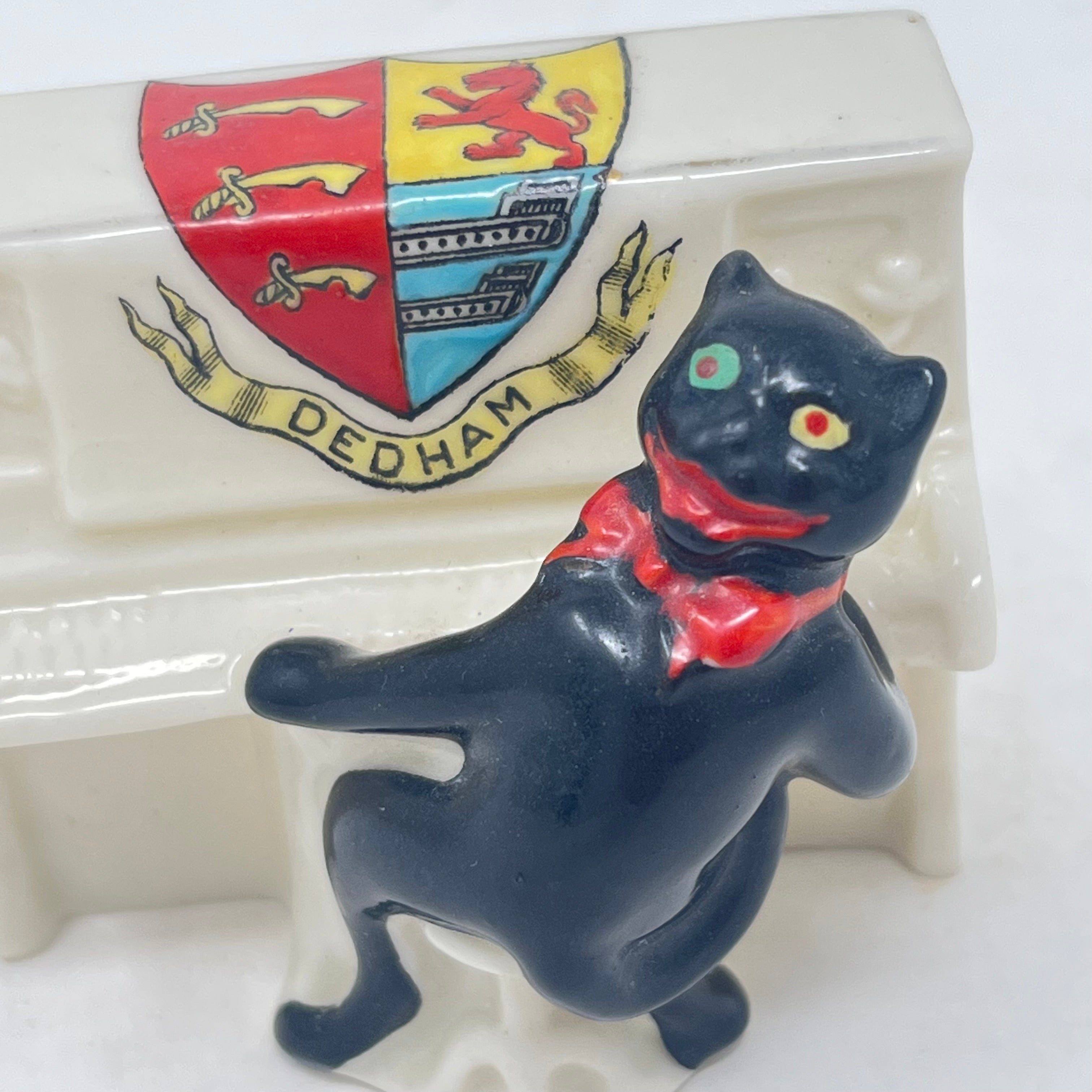 Antique Crested China Piano Cat – Dedham Crest – J & S England c. 1900s