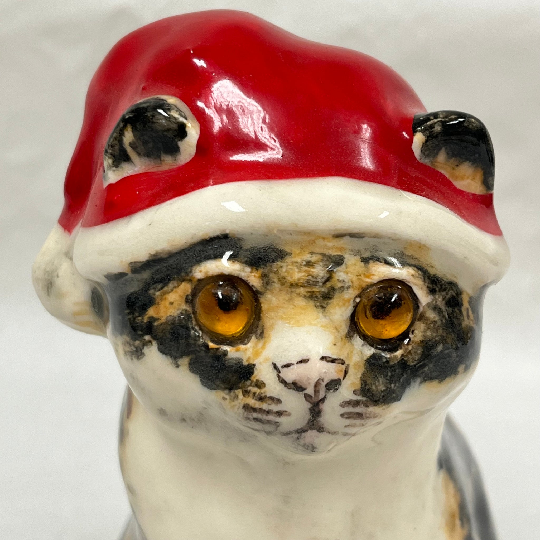 Winstanley Tortie & White Red Santa Hat Cat - Size 2
