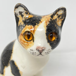 Winstanley Calico Cat Sitting Up - Size 3