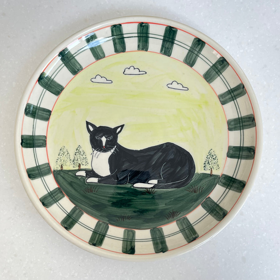 Vintage Hand Painted Black & White Cat Dinner Plate 26cm