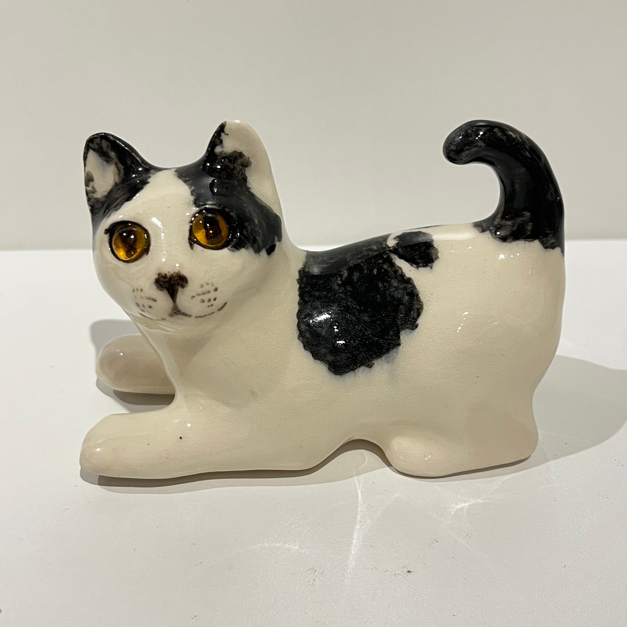 White & Black Winstanley Cat - Size 1