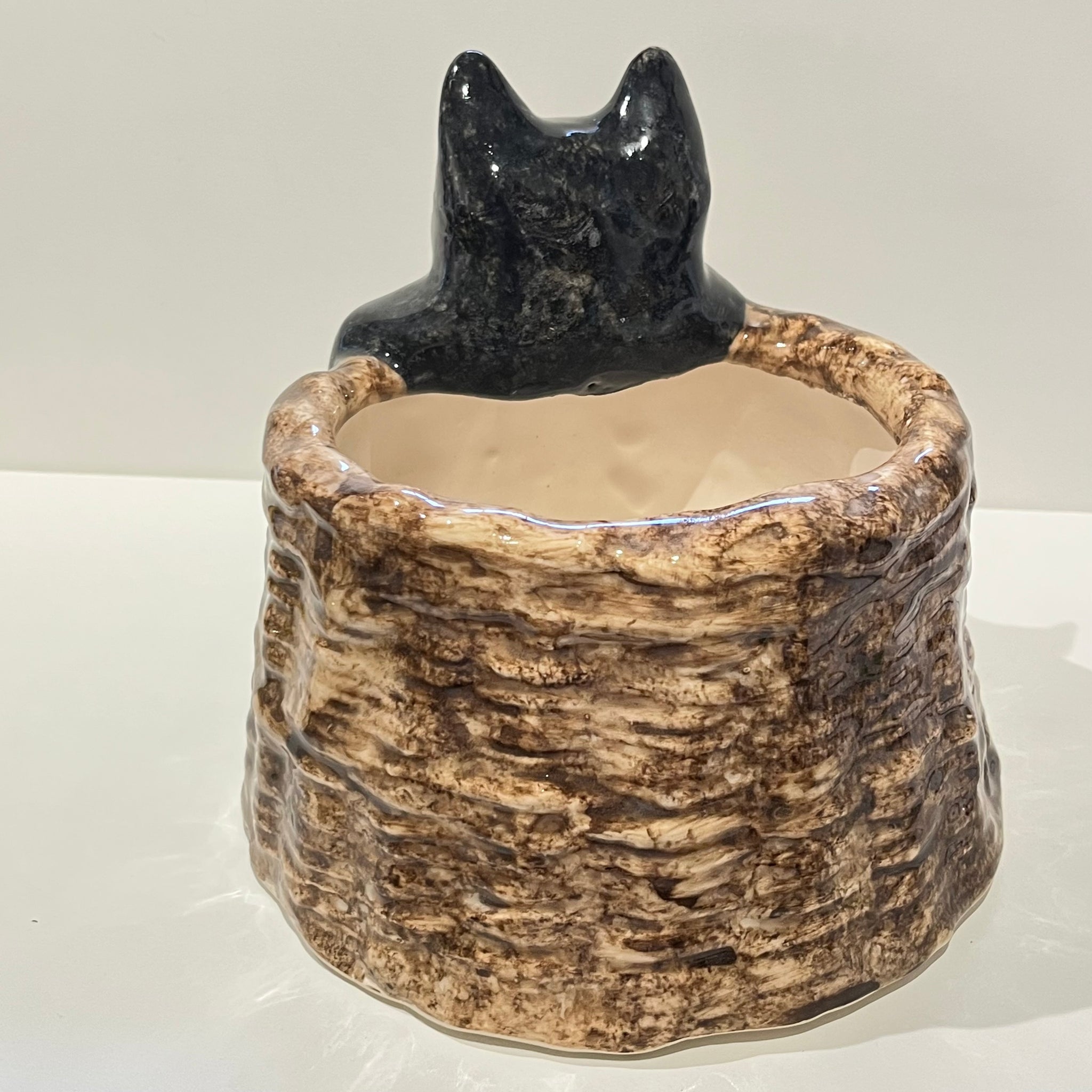 Black & White Winstanley Cat Planter - Size 4