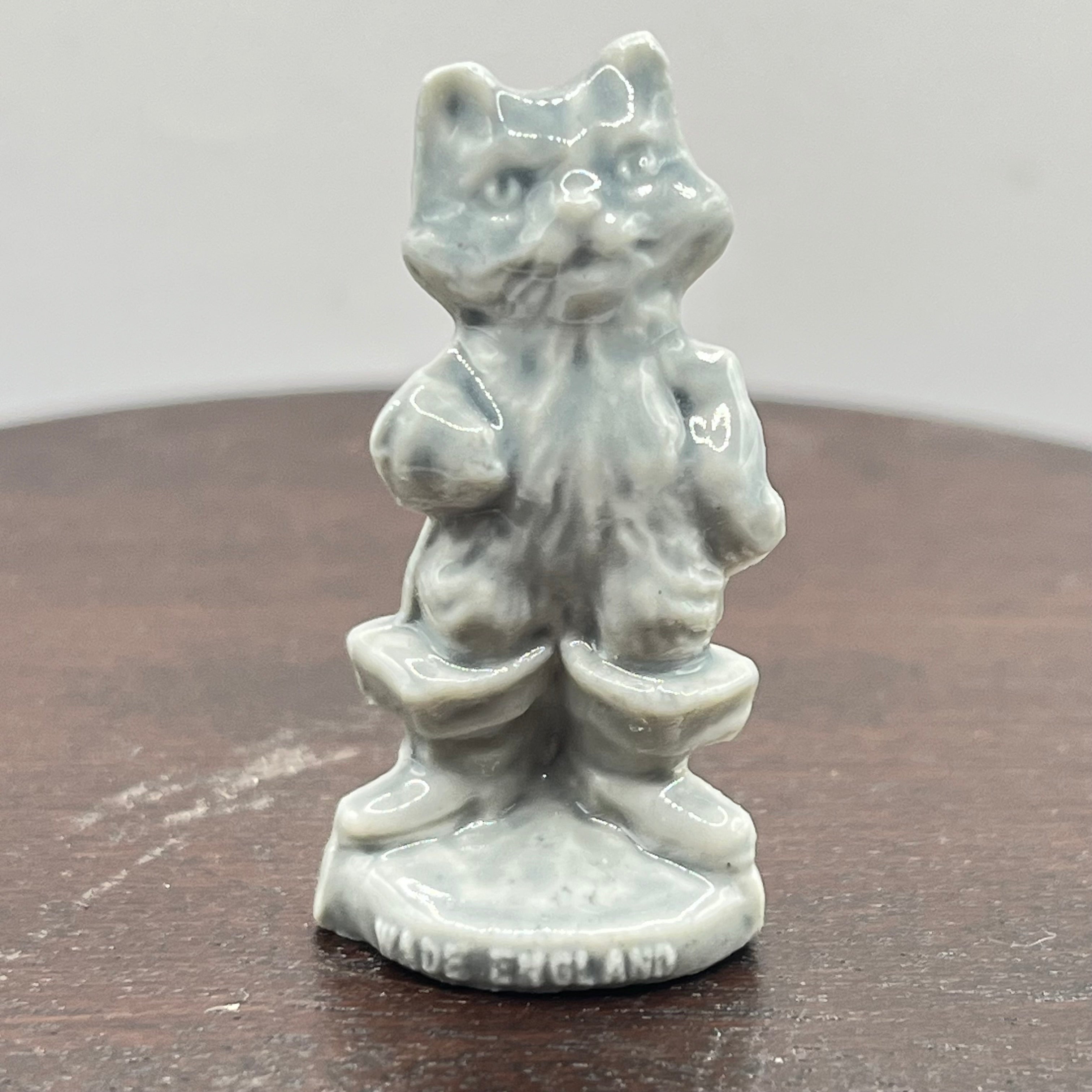 Vintage Wade Blue Puss in Boots