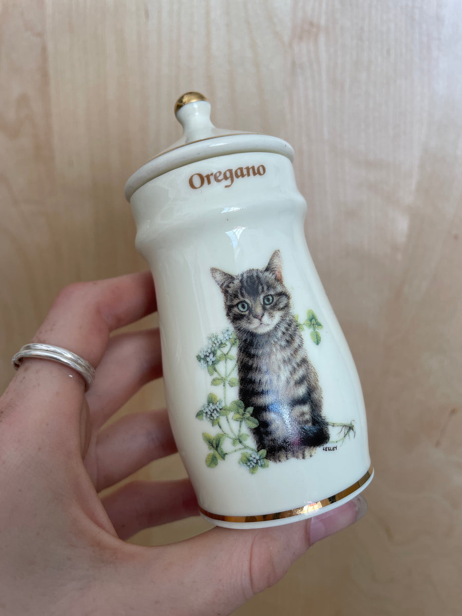 1603 LAI Spice Jar oregano Q