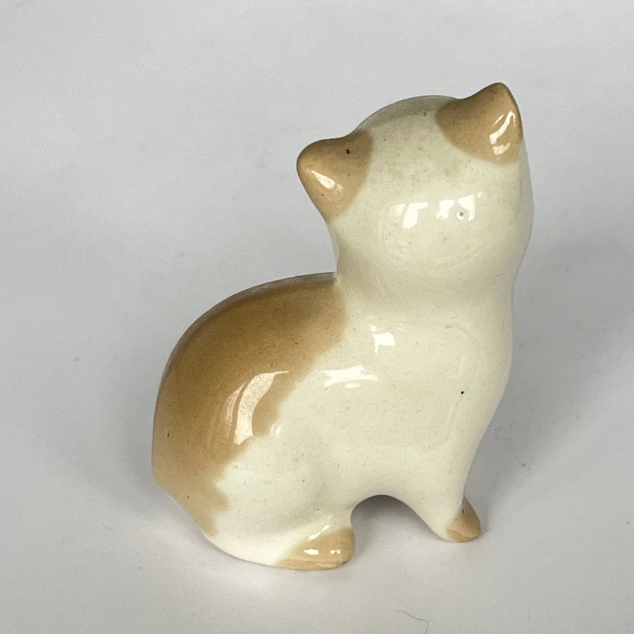 Vintage Szeiler Beige & White Cat