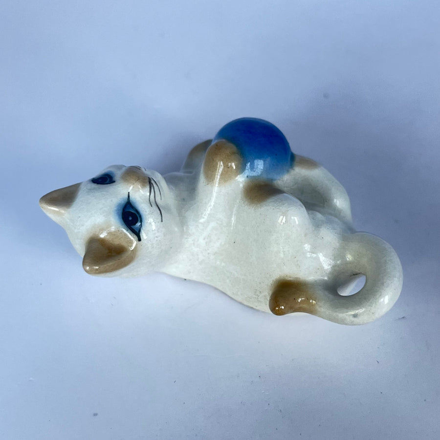 Vintage Szeiler Cat & Blue Ball