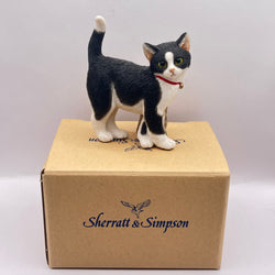 Vintage Sherratt & Simpson Black & White Kitten Against Post (Boxed)