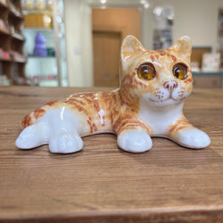 Ginger and White Laying Winstanley Cat - Size 1