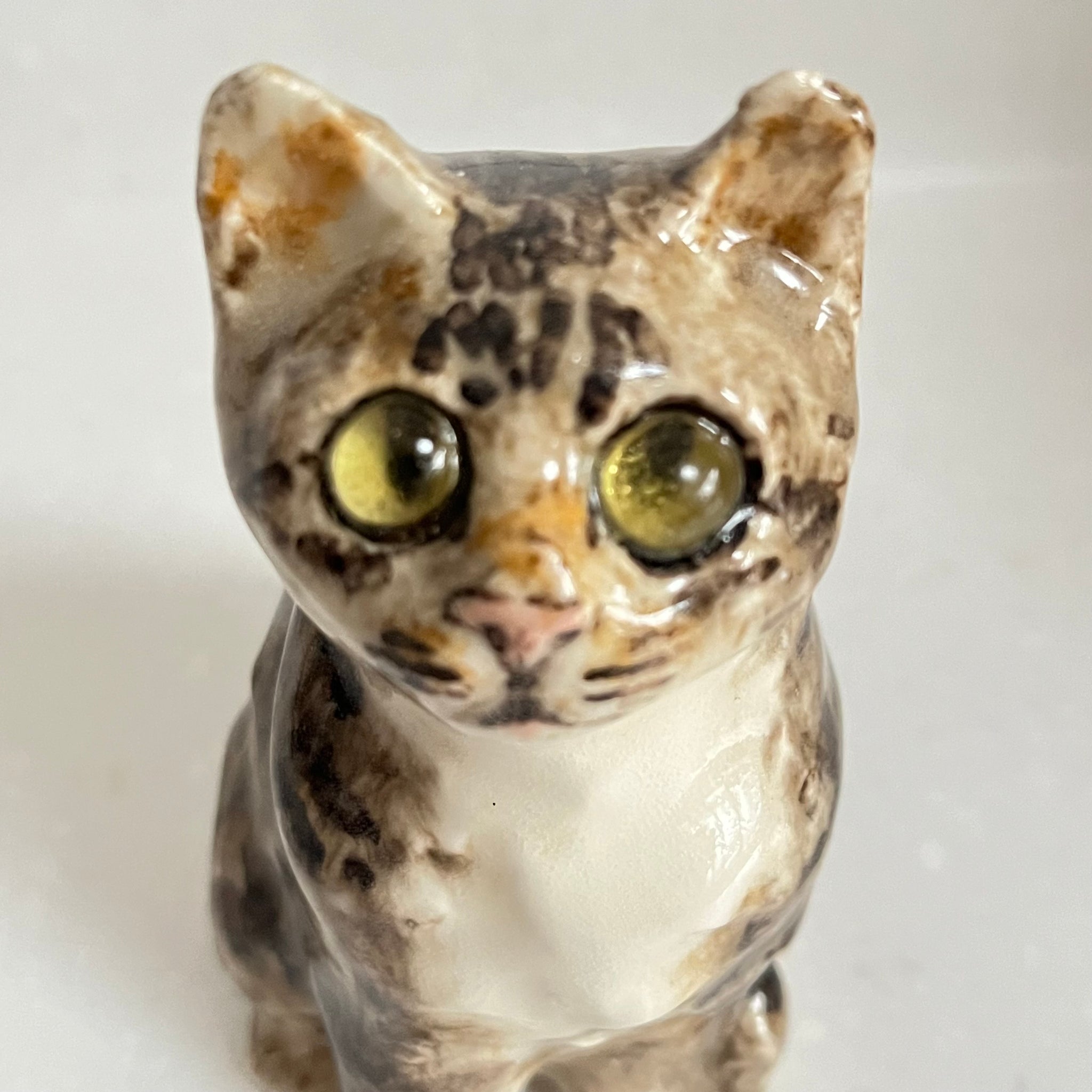 Winstanley Grey Tabby Sitting Kitten - Size 1