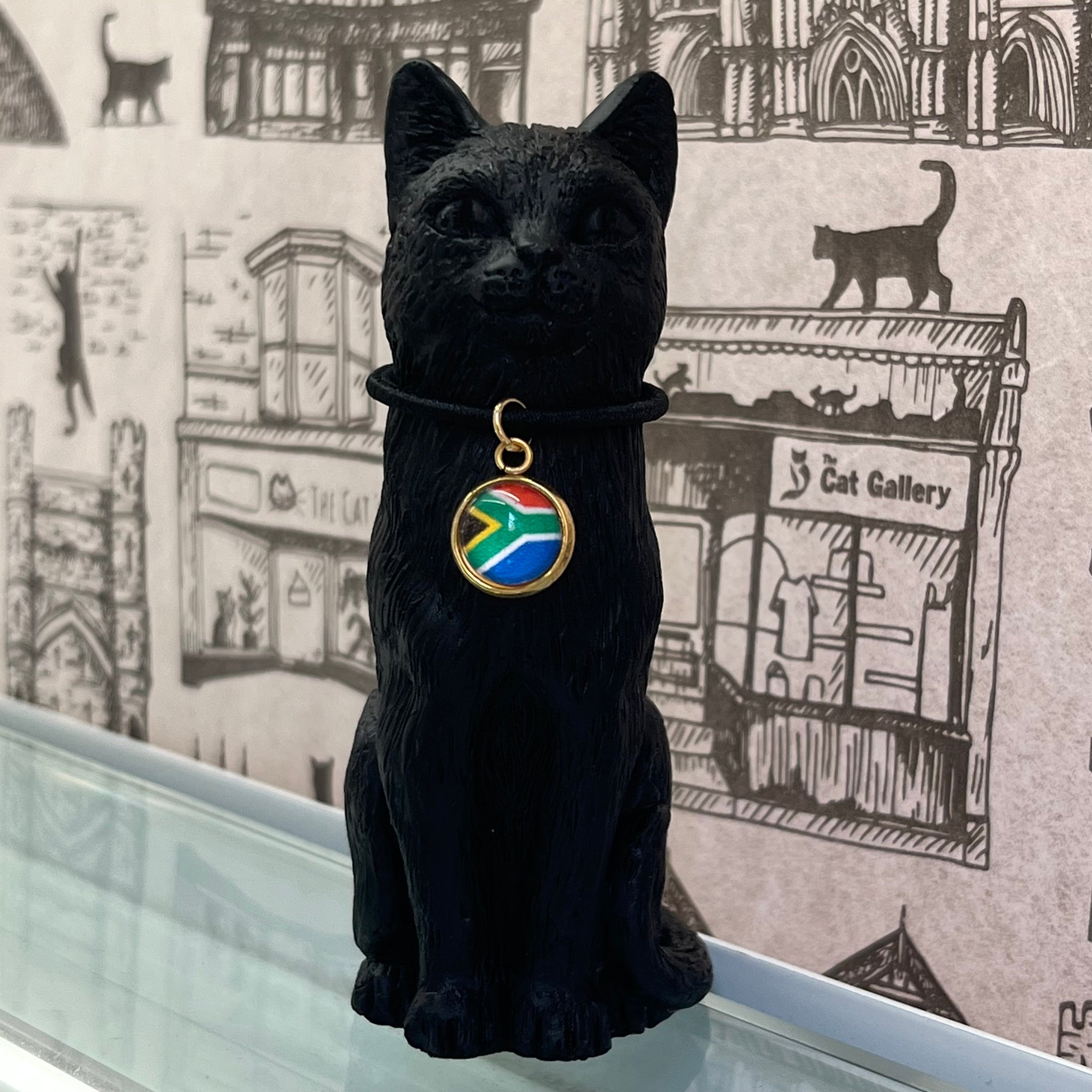 8cm Original Lucky Cat with South Africa Flag Charm