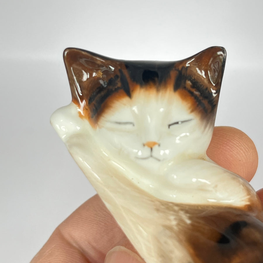 Vintage Royal Doulton Character Kitten HN2581