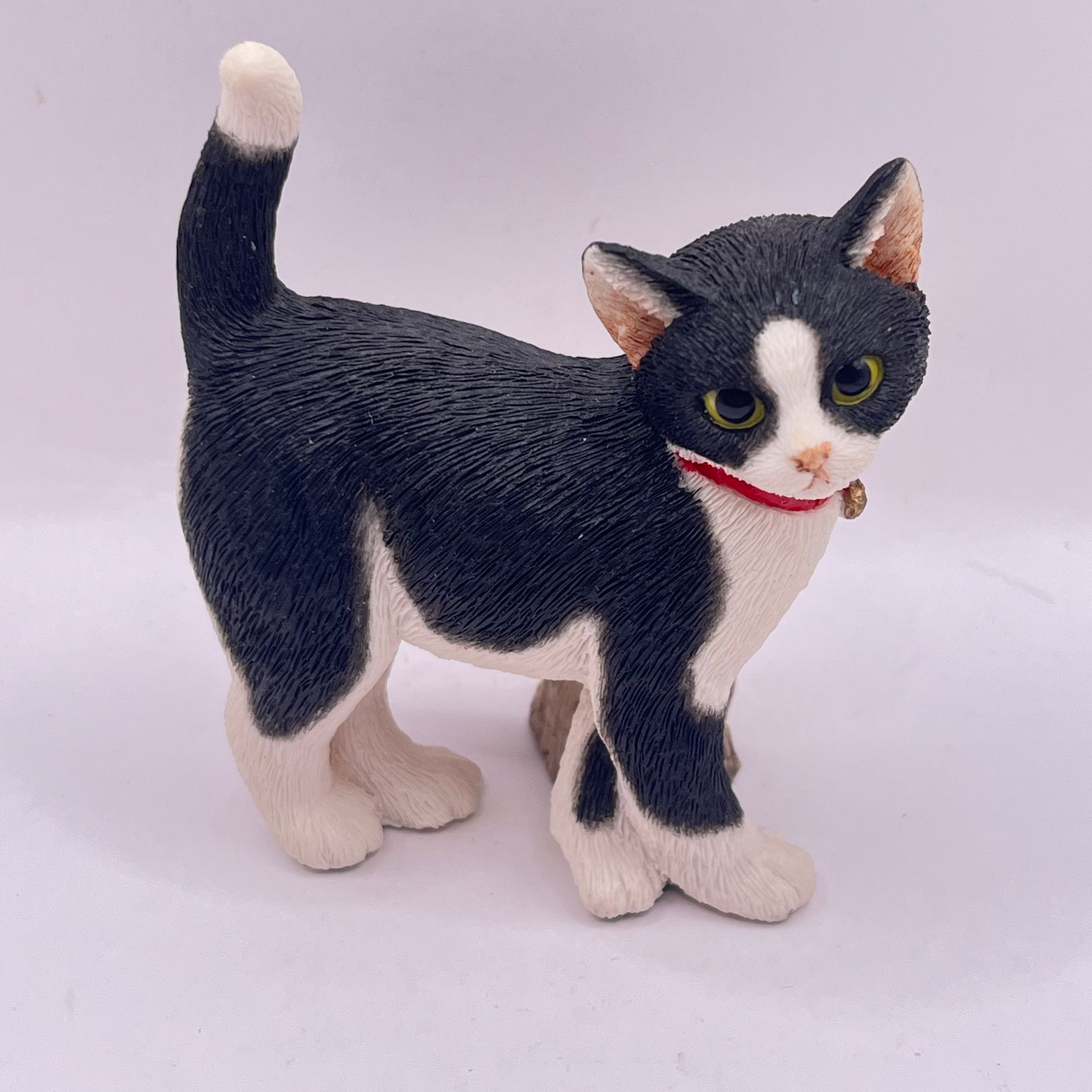 Vintage Sherratt & Simpson Black & White Kitten Against Post (Boxed)