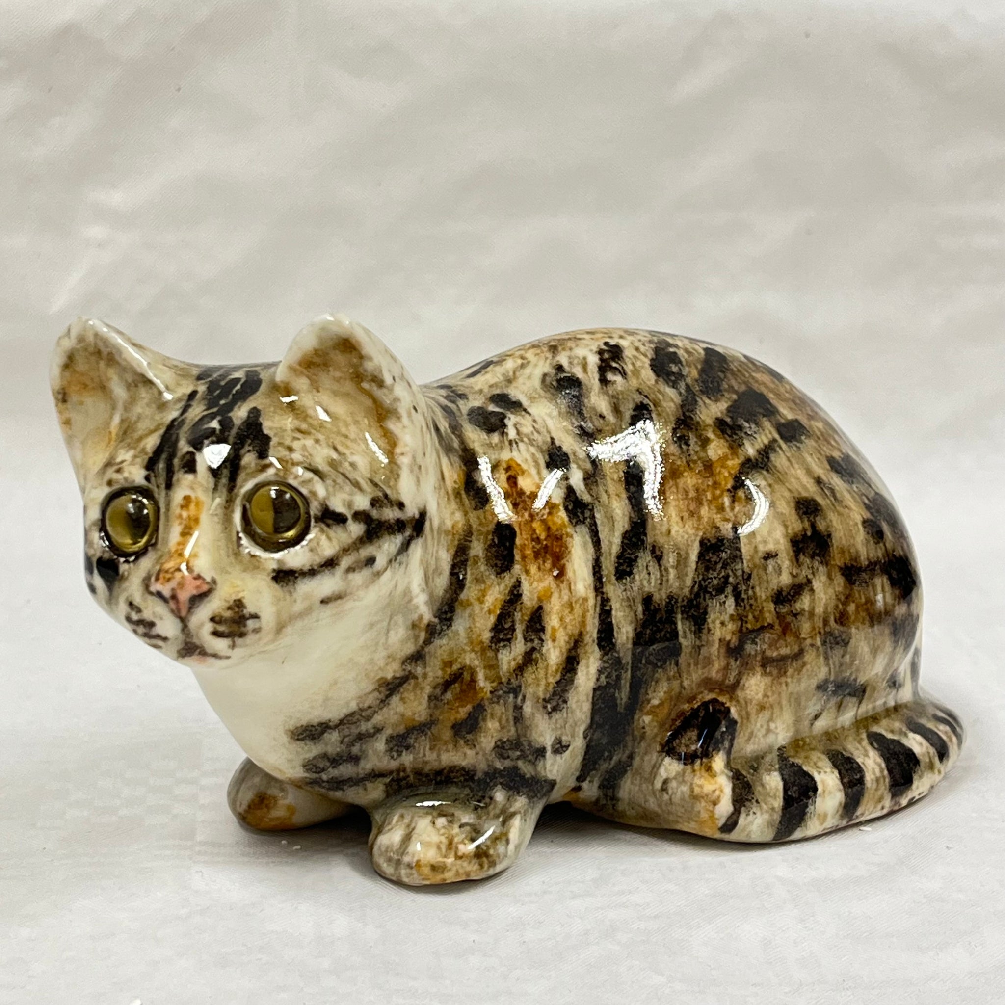Winstanley Tabby & White Cat Crouching - Size 2