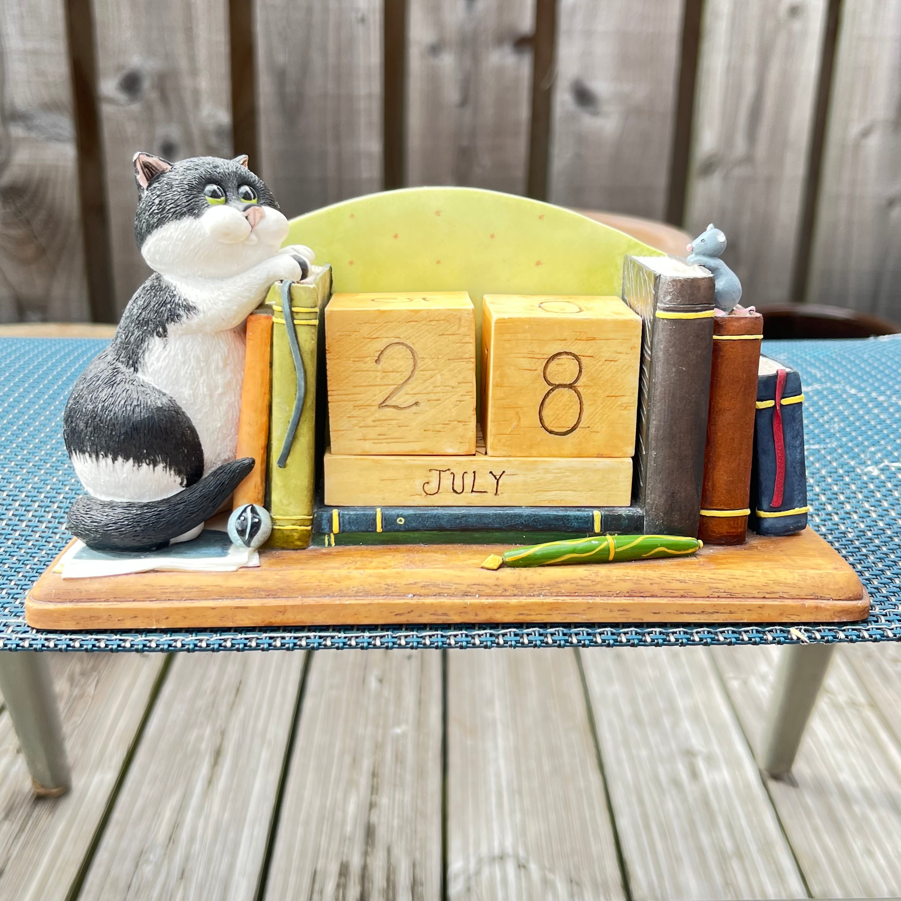 Vintage Just a Minute Comic & Curious Cats A1892 (Perpetual Calendar)