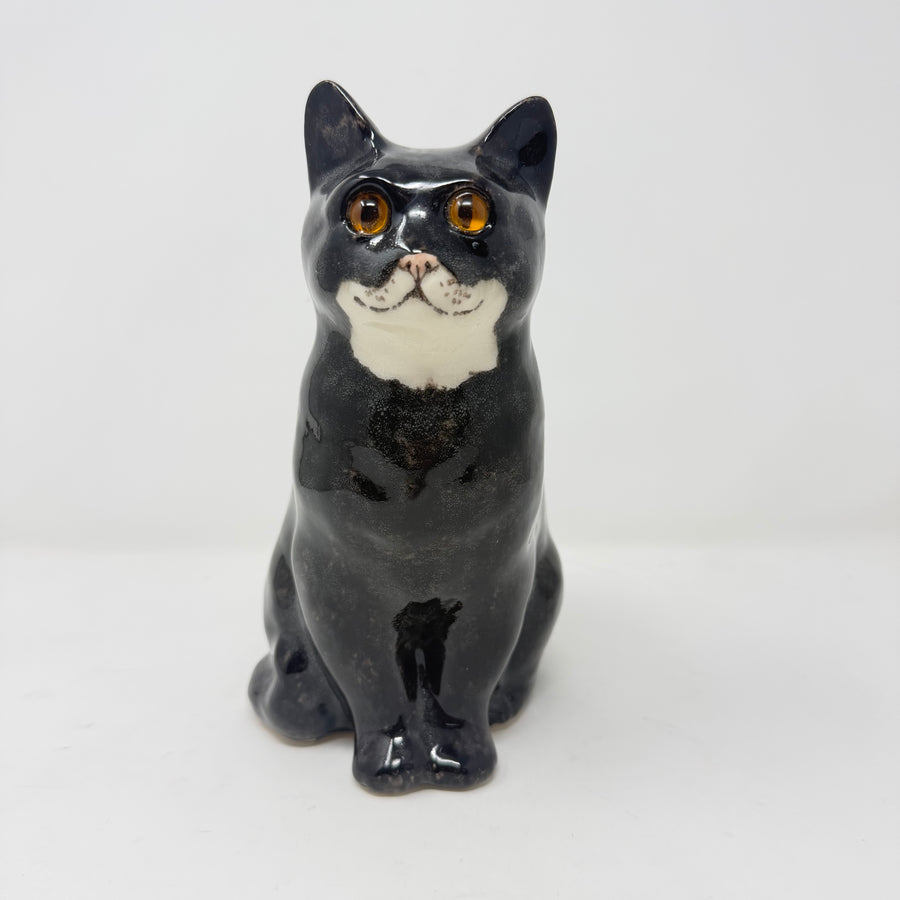 Winstanley Black & White Cat - Size 4