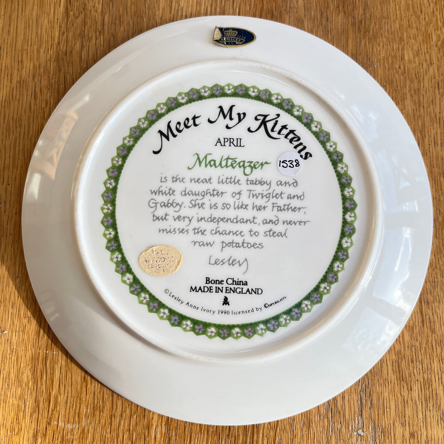 1538 Aynsley Plate, April Malteser