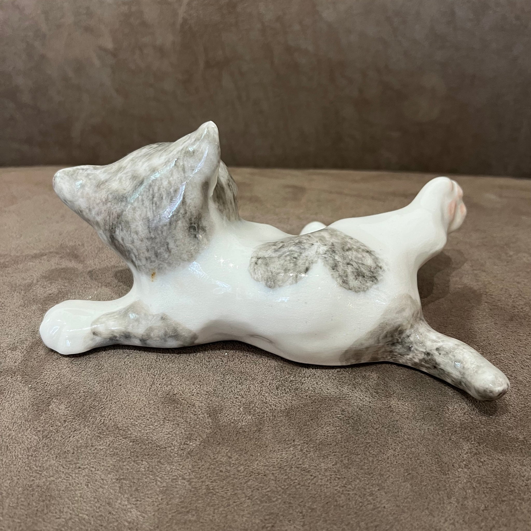 Winstanley Grey & White Size 2