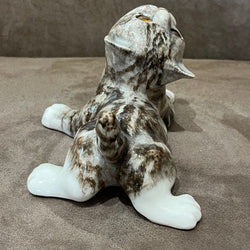 Winstanley Tabby Cat Looking Up - Size 3