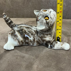 Winstanley Tabby Cat Looking Up - Size 3