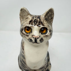 Winstanley Tabby & White - Size 3