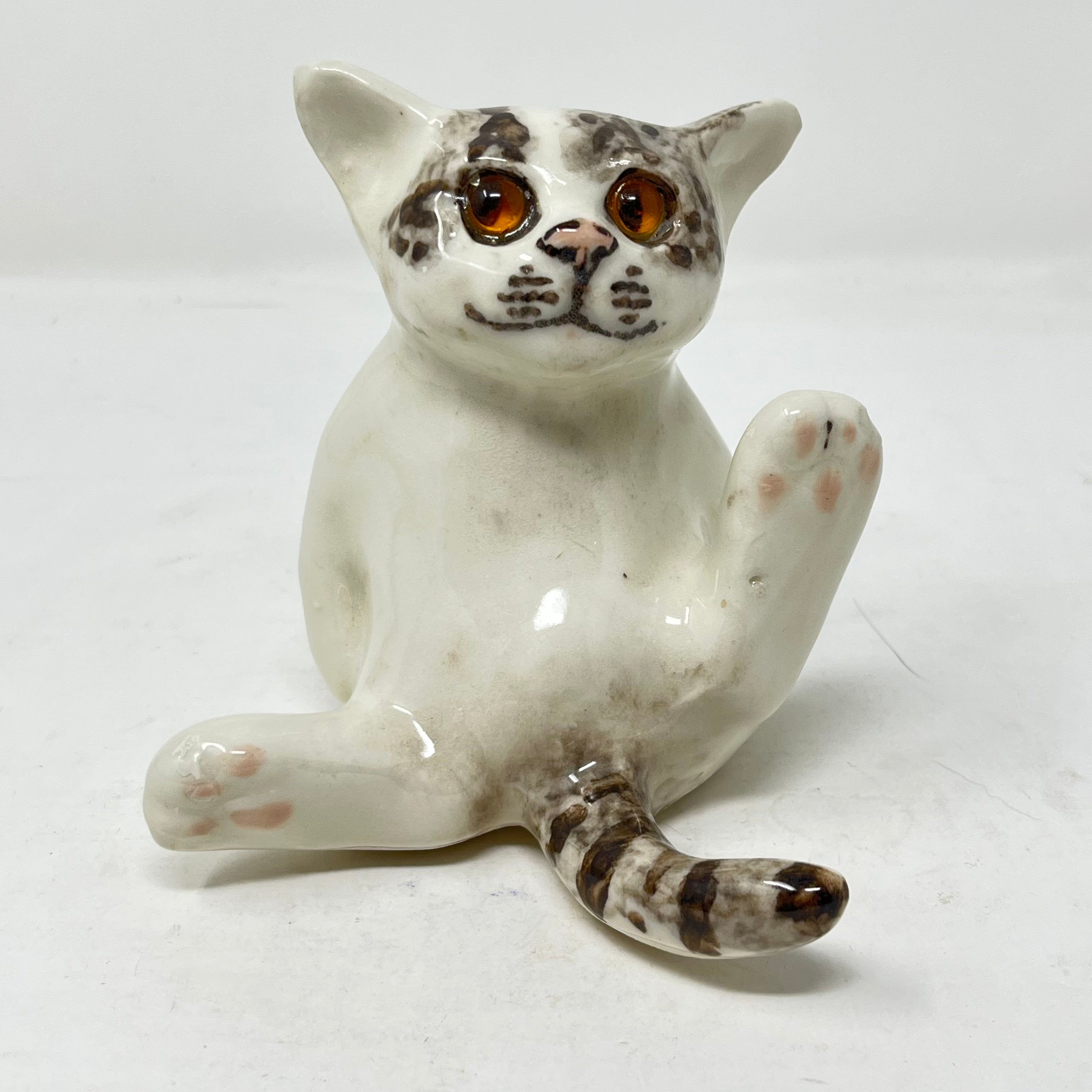Winstanley Grey & White Cat Interrupted - Size 2