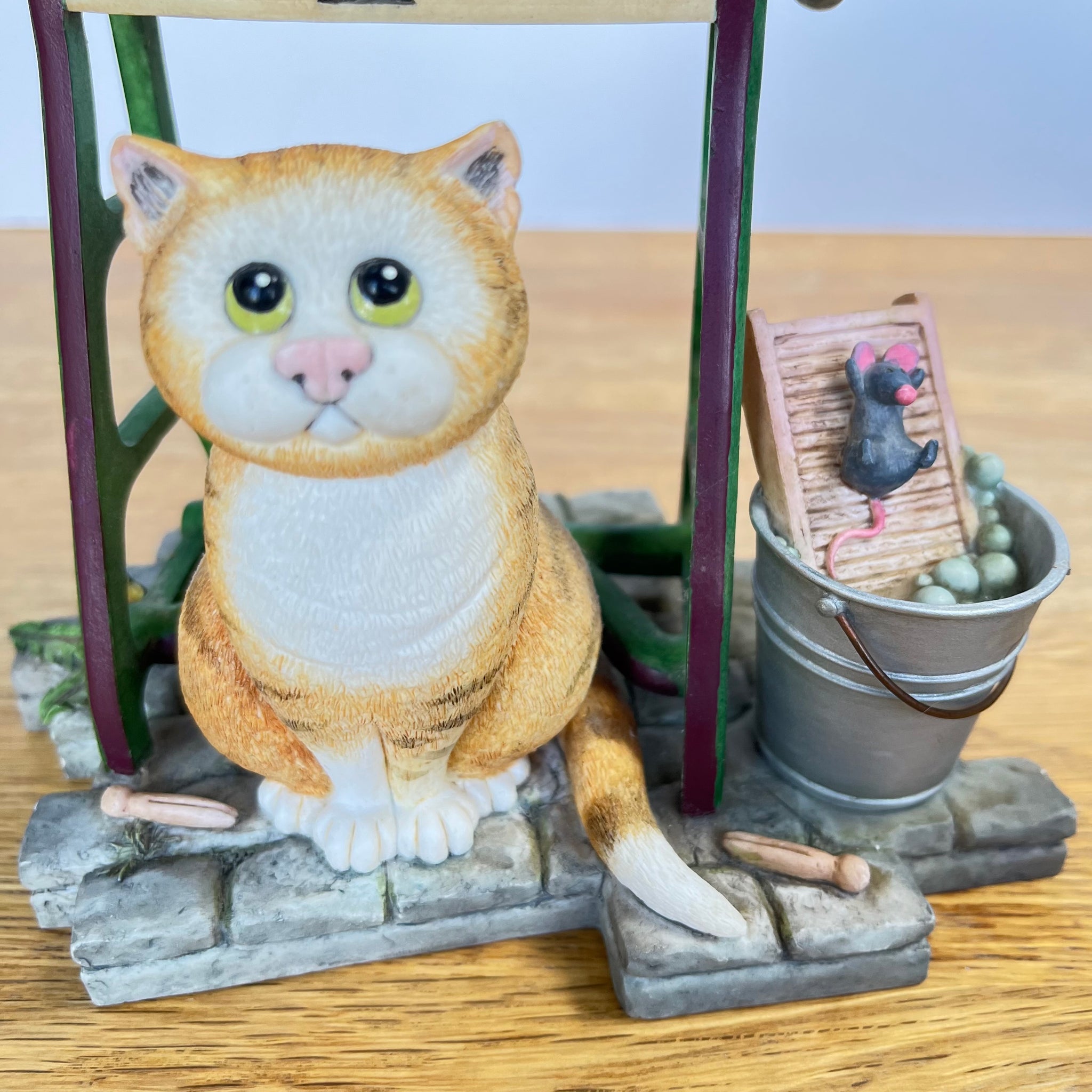 Vintage Laundry Day Comic & Curious Cats A7173