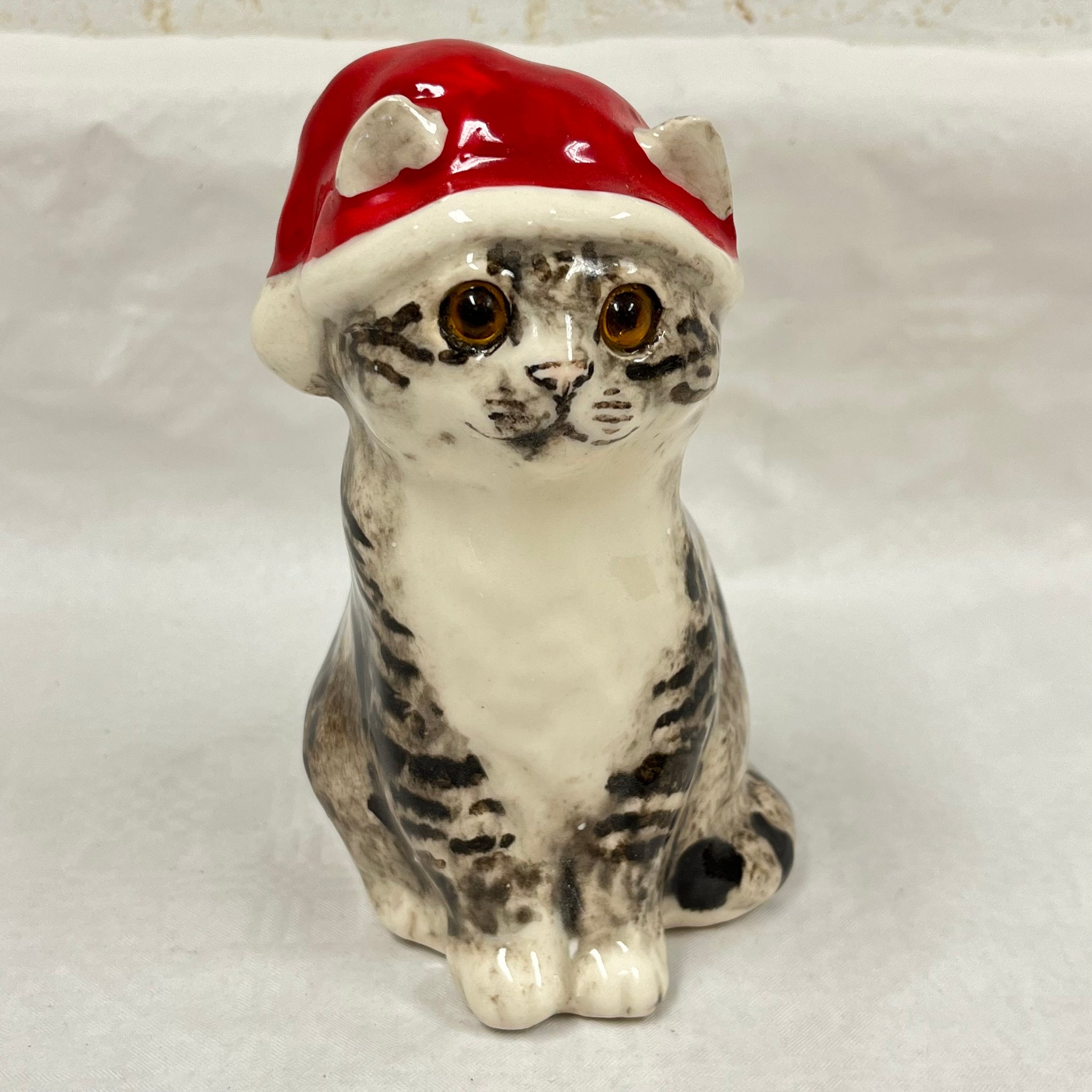 Winstanley Tabby & White Red Santa Hat Cat - Size 2