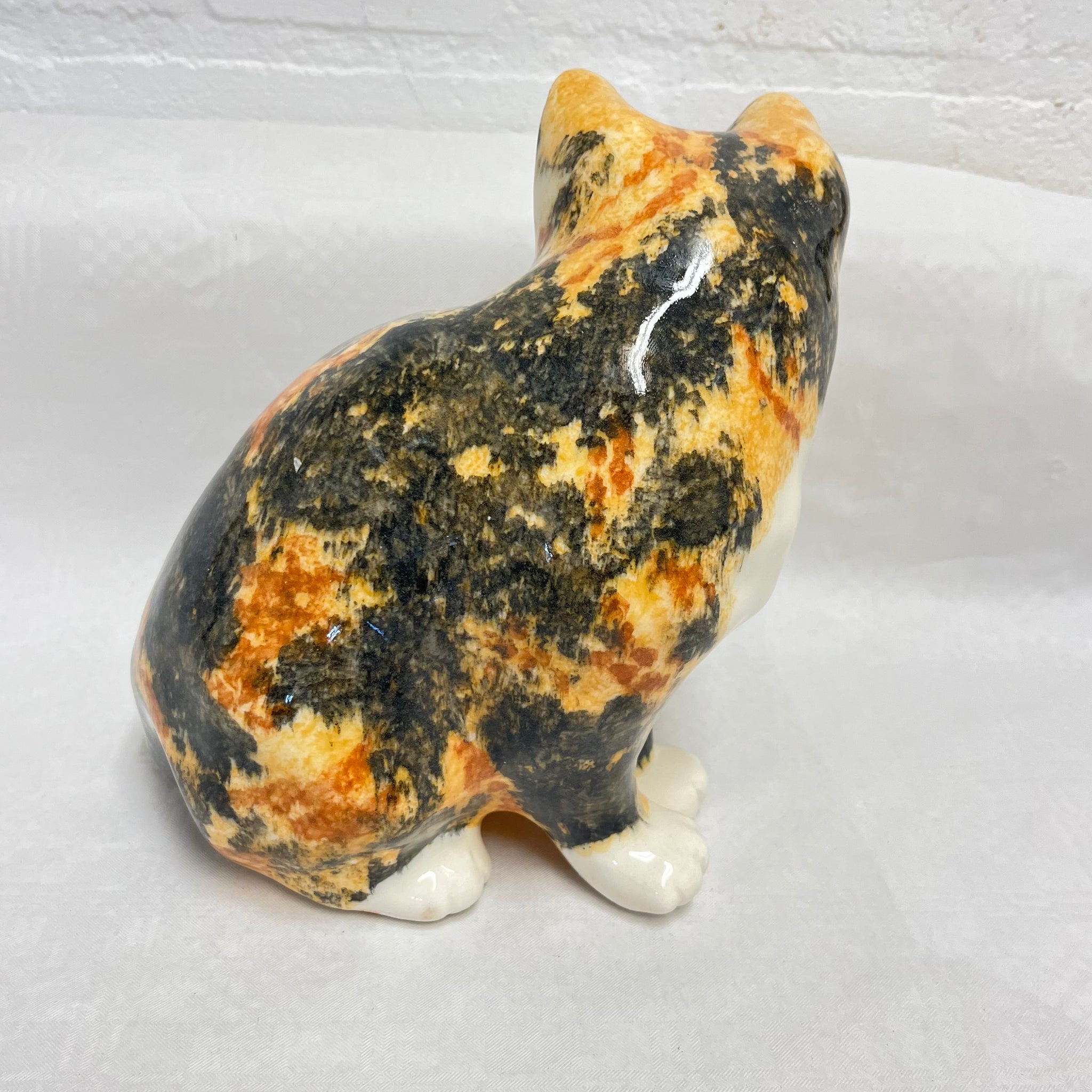 Winstanley Tortie Sitting Cat - Size 4