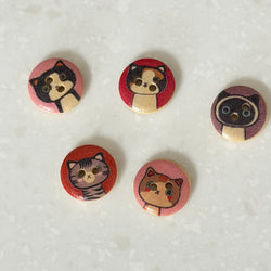 FIVE Cat Motif Buttons