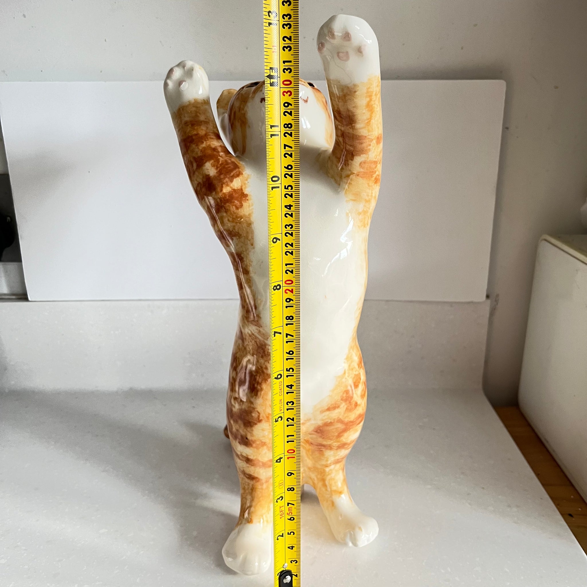 Winstanley Ginger Cat Playing - Size 5