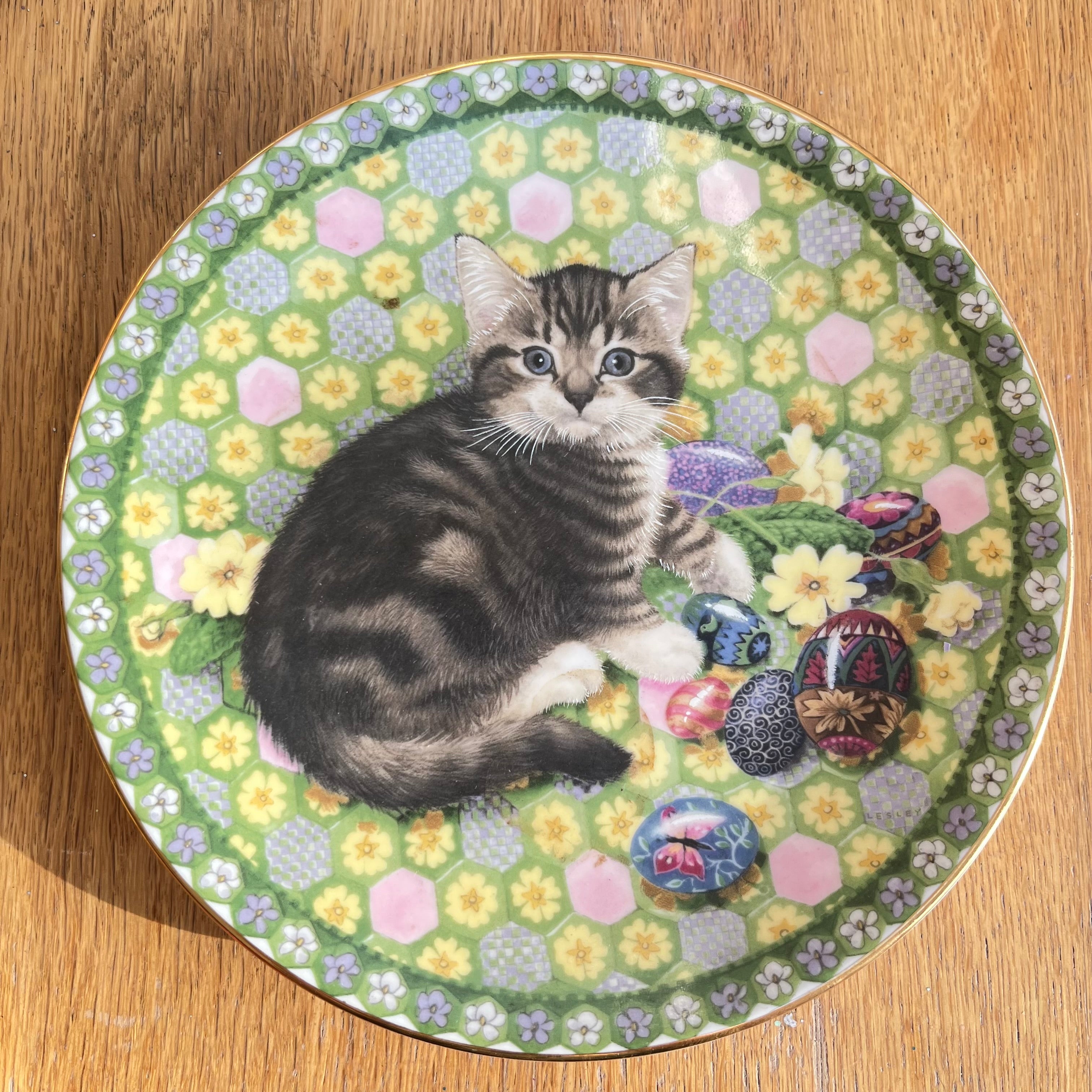 1538 Aynsley Plate, April Malteser