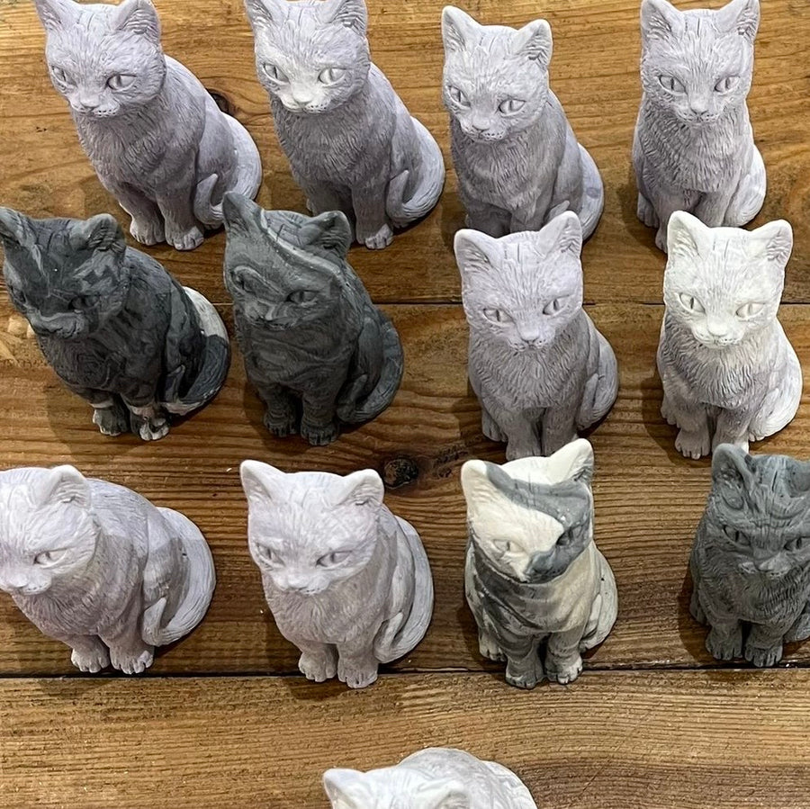 Original Lucky Cat, colours vary