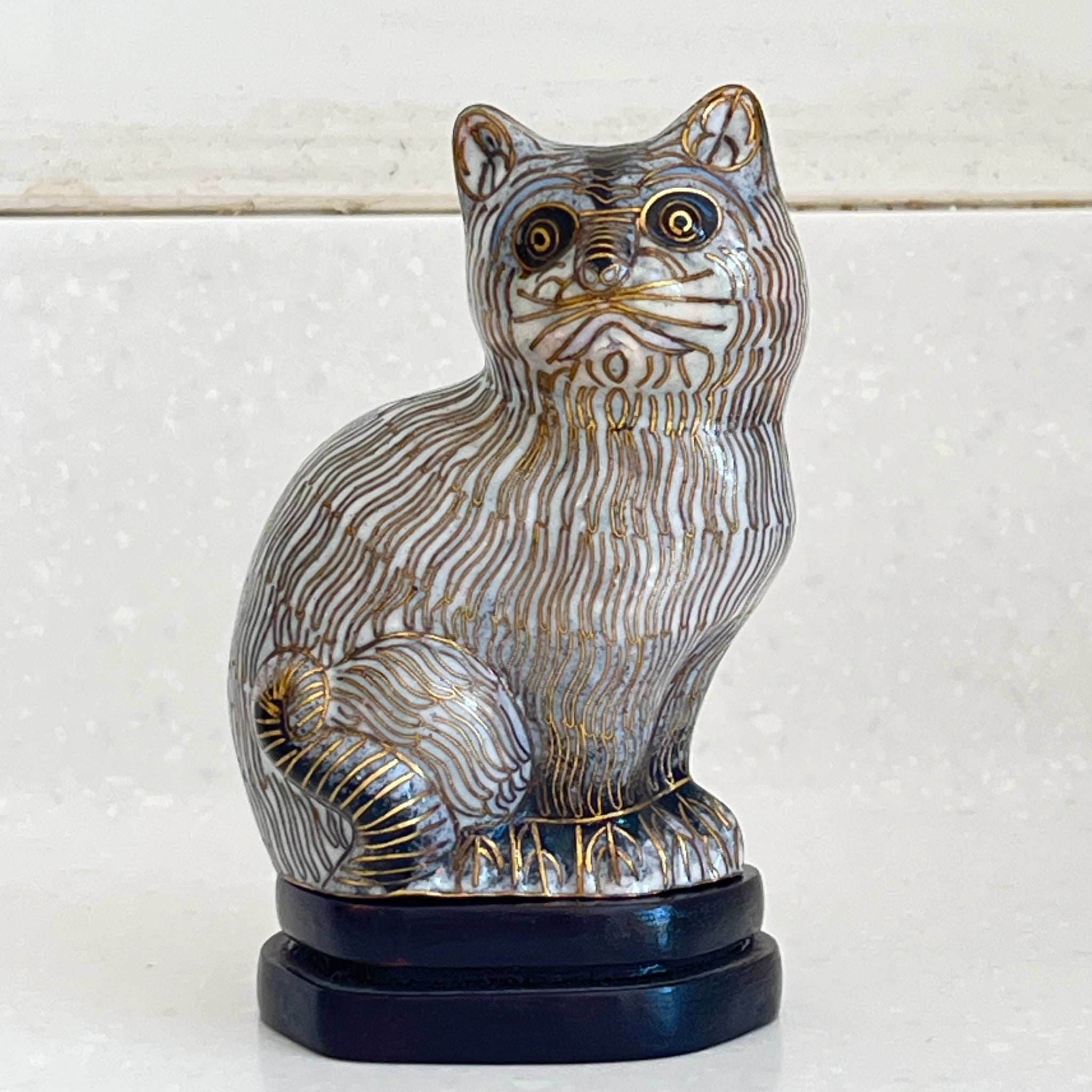 Vintage Expertly Crafted Cloisonne Cat Chinese Art 10cm