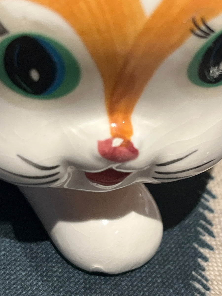 Vintage Hand Painted Tail Up Cat Pretty