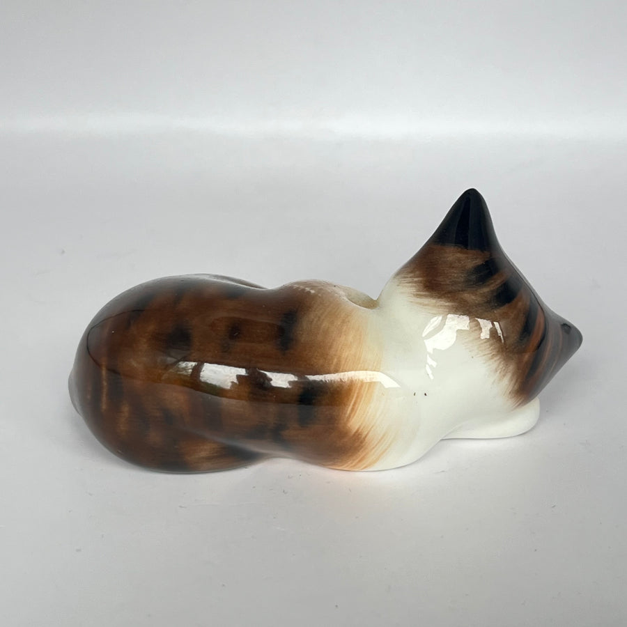 Vintage Royal Doulton Character Kitten HN2581