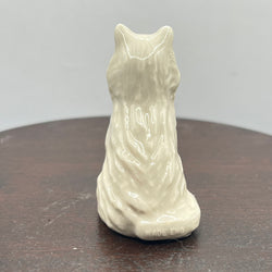 Vintage Wade White Sitting Up Cat