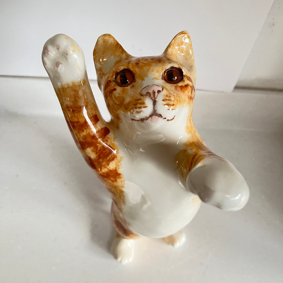 Winstanley Ginger Cat Playing - Size 5