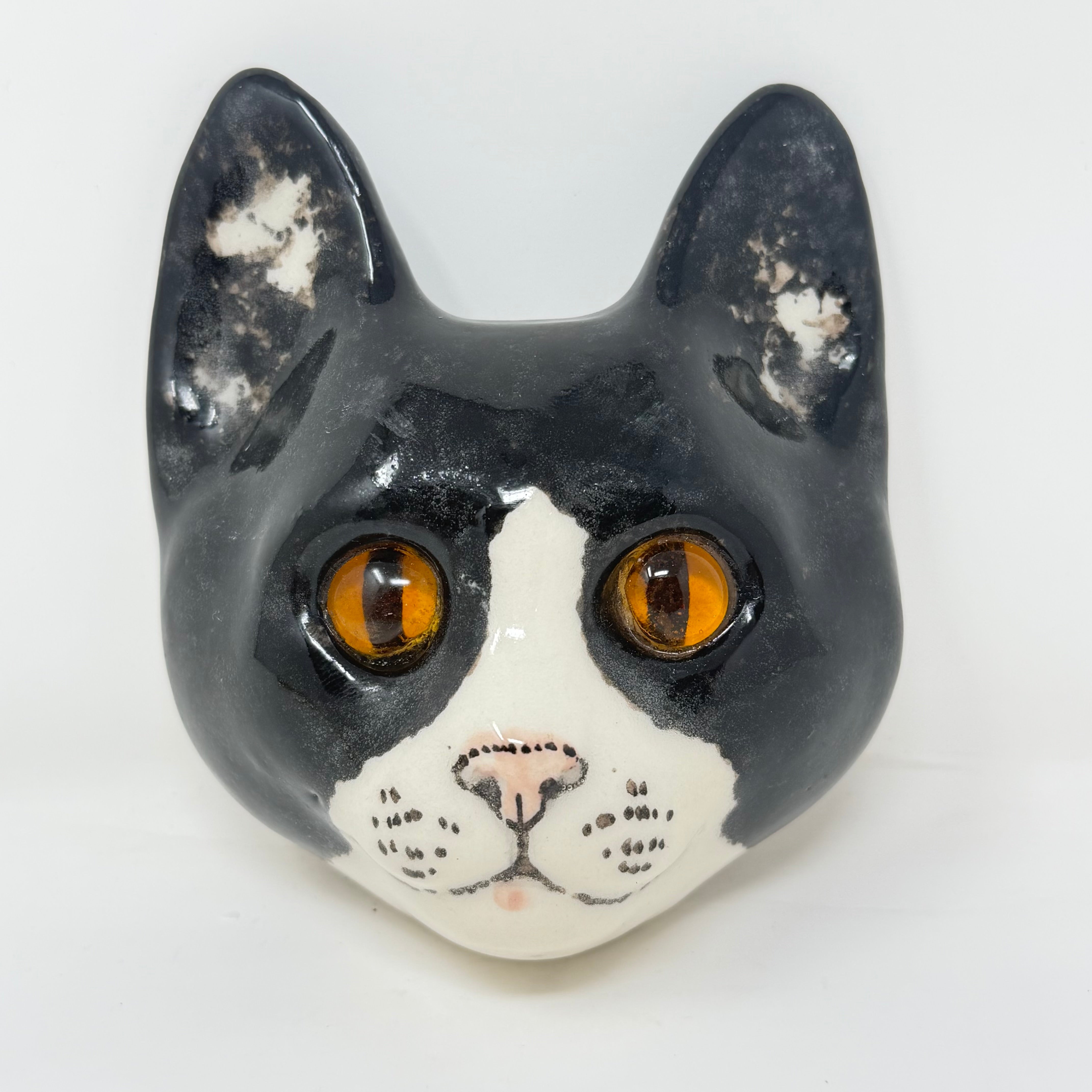 Winstanley Black & White Wall Plaque Cat Face Size 2