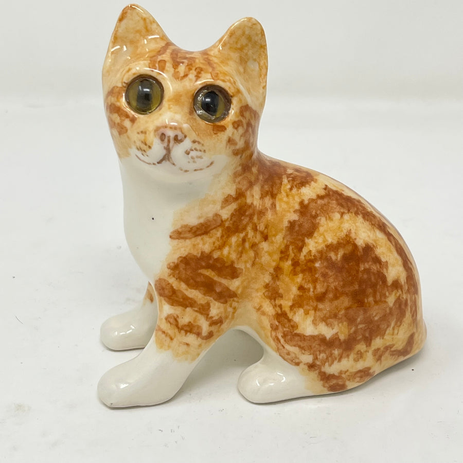 Winstanley Ginger and White Cat Sitting - Size 1