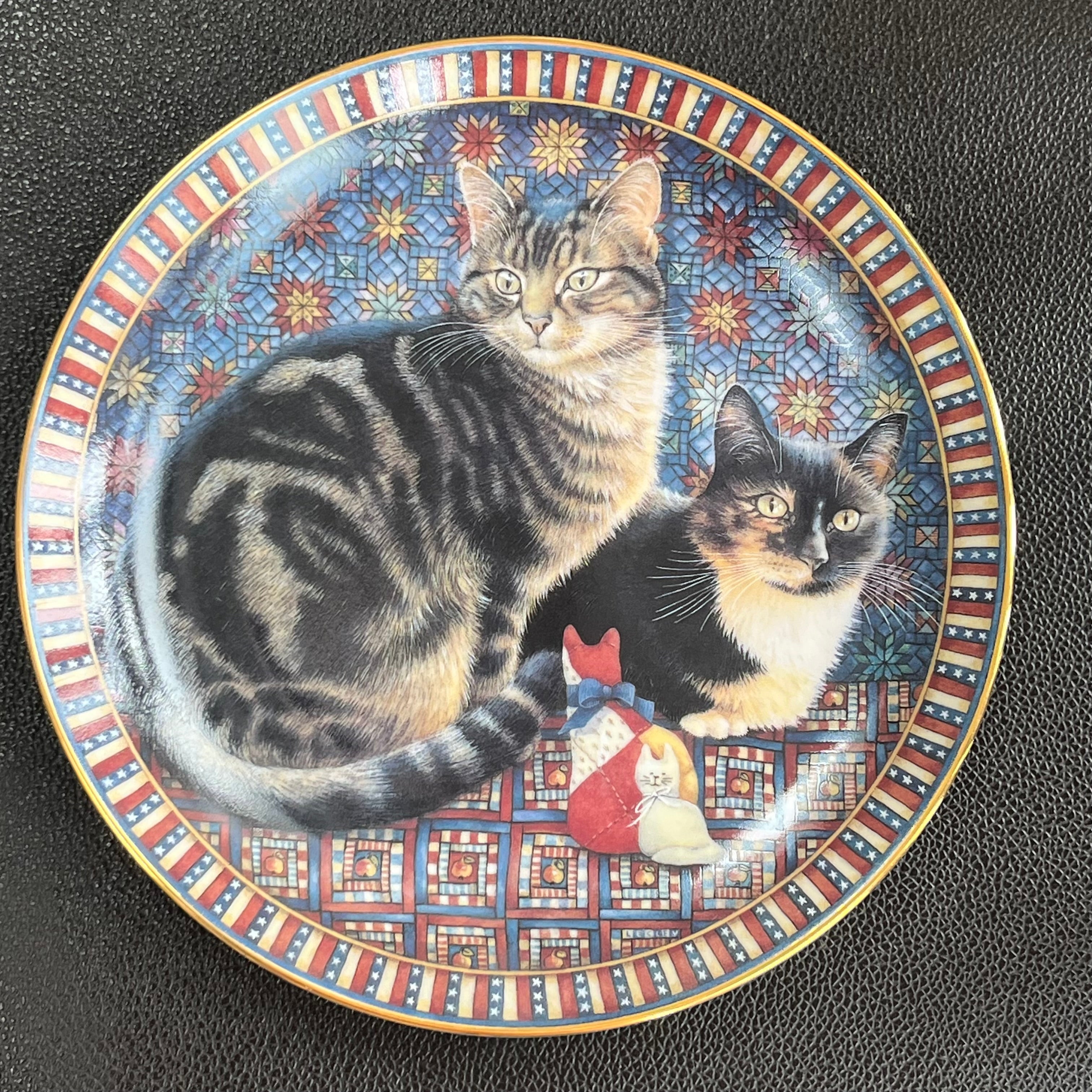 Vintage Lesley Anne Ivory Plate Octopussy and Motley in America