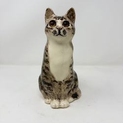 Winstanley Tabby & White - Size 3