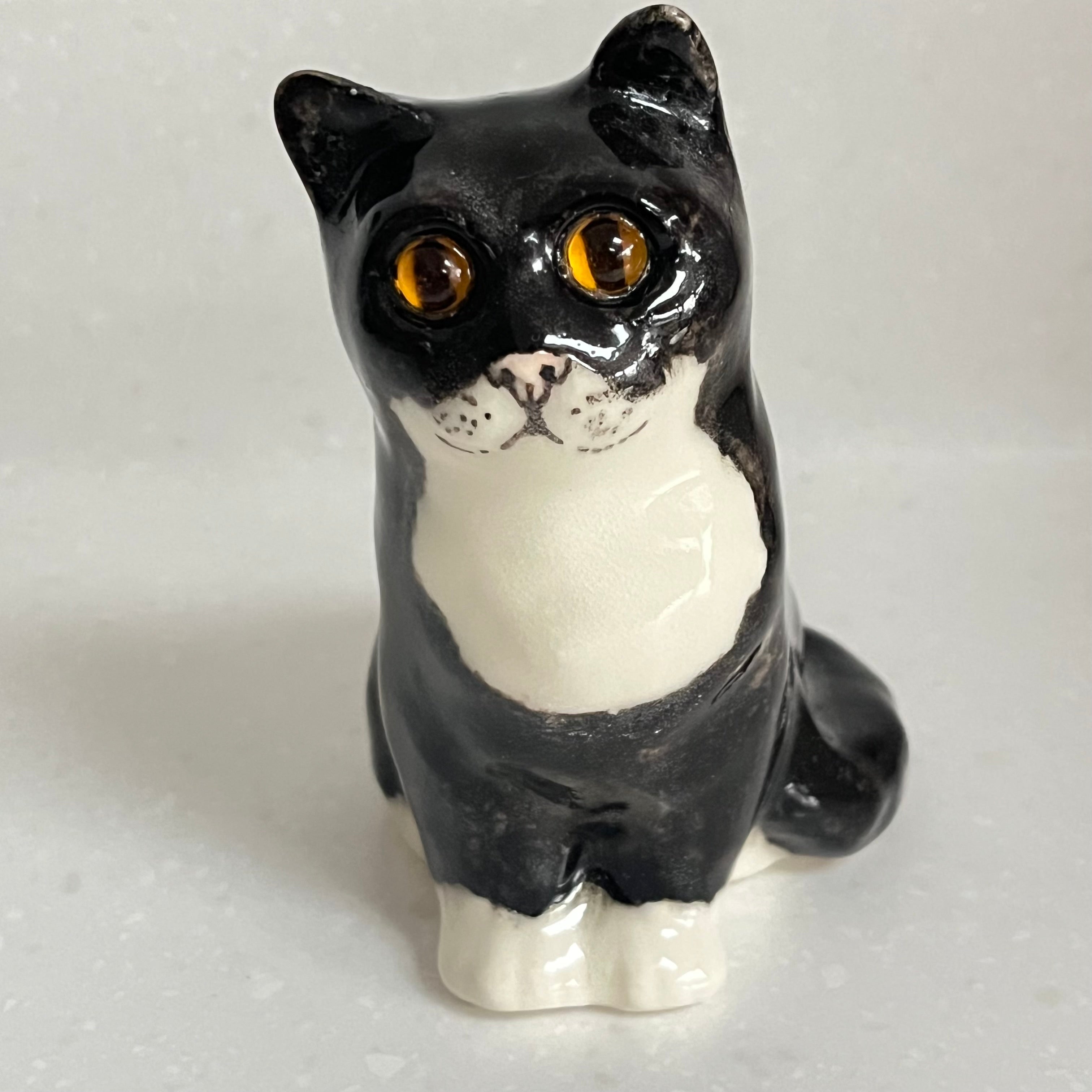 Winstanley Black and White Kitten - Size 1