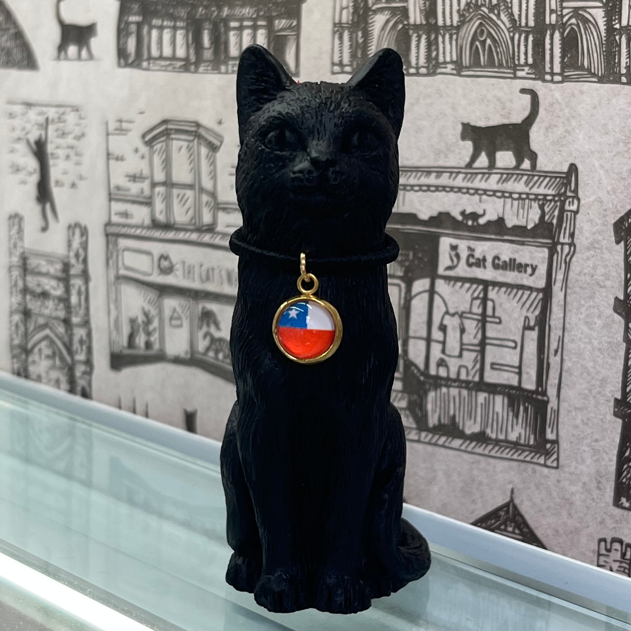 8cm Original Lucky Cat with Chile Flag Charm