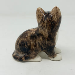 Winstanley Brown & White Cat - Size 1