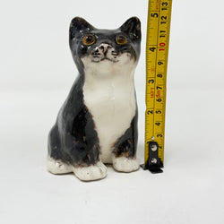Winstanley Black & White Sitting Cat - Size 1